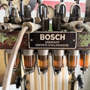 Banco de Prueba Bosch y Máquina Rectificadora Gumel para Bombas Inyección Diesel - imagen 5
