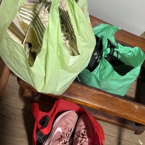Lote siguiente: Bolsas con Calzado Deportivo