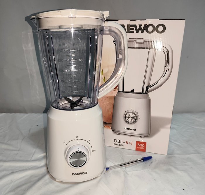 Licuadora Daewoo DBL-818 Blanca 500W con Cuchillas Filo Quirúrgico - Nueva en Caja