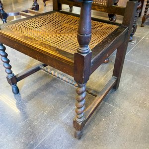 Mesa de Comedor Antigua con Sillas Estilo Luis XV - imagen 4
