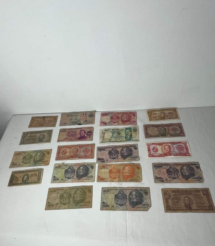 Colección de billetes y monedas antiguos - imagen 3