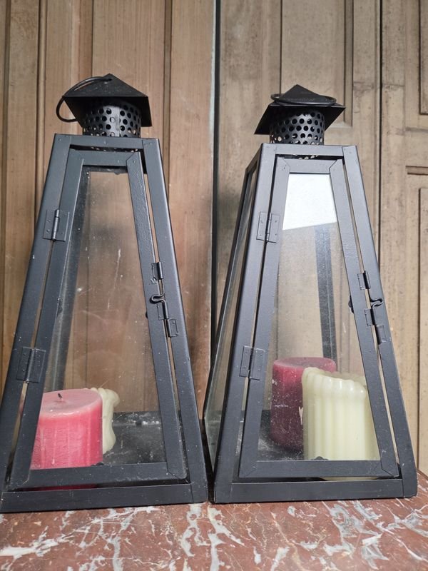 Par de Faroles Decorativos Negros con Velas