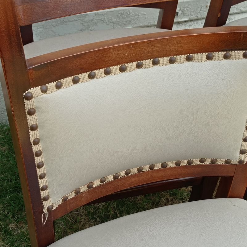 Cuatro sillas de bar de Delfino Álvarez, excelente condición - imagen 3