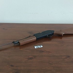 Rifle de Aire Comprimido Crosman Pumpmaster 760 - Marrón y Negro - imagen 3