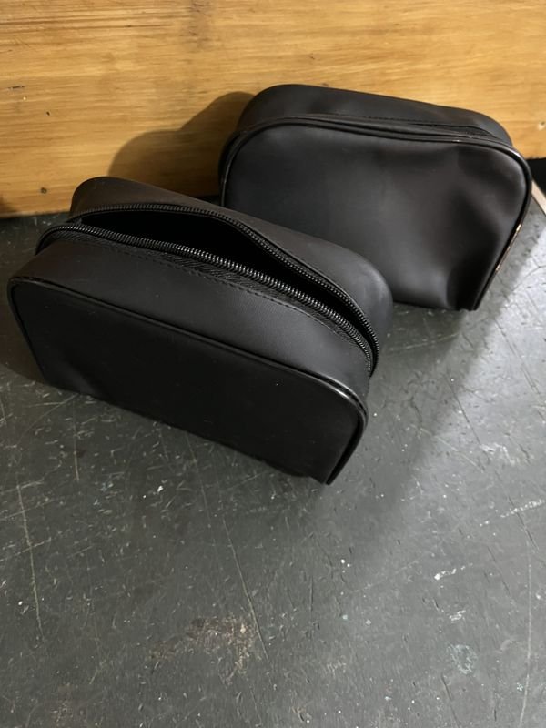 Bolsas de cuero negro - imagen 2