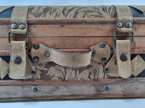 Valija de Madera con Detalles en Cuero - imagen 11