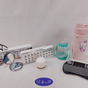 Lote anterior: Lote de 2 Luces de Emergencia, Termo Rosa y Mini Teclado