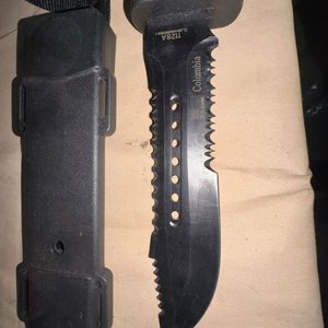 Cuchillo Táctico Columbia Negro con Funda - imagen 2