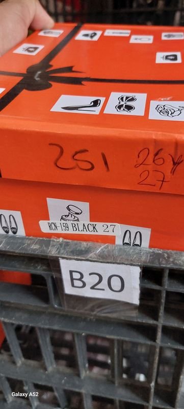 Calzado B20-2 Talle 27: Sandalias Negras de Cuerpo - imagen 5