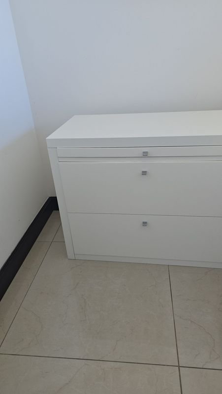 Item 911908 - Image 4