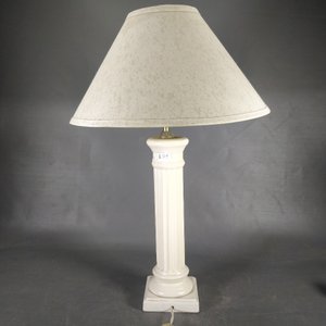 Lámpara de Mesa Cerámica Estilo Columna con Pantalla Beige - imagen 2