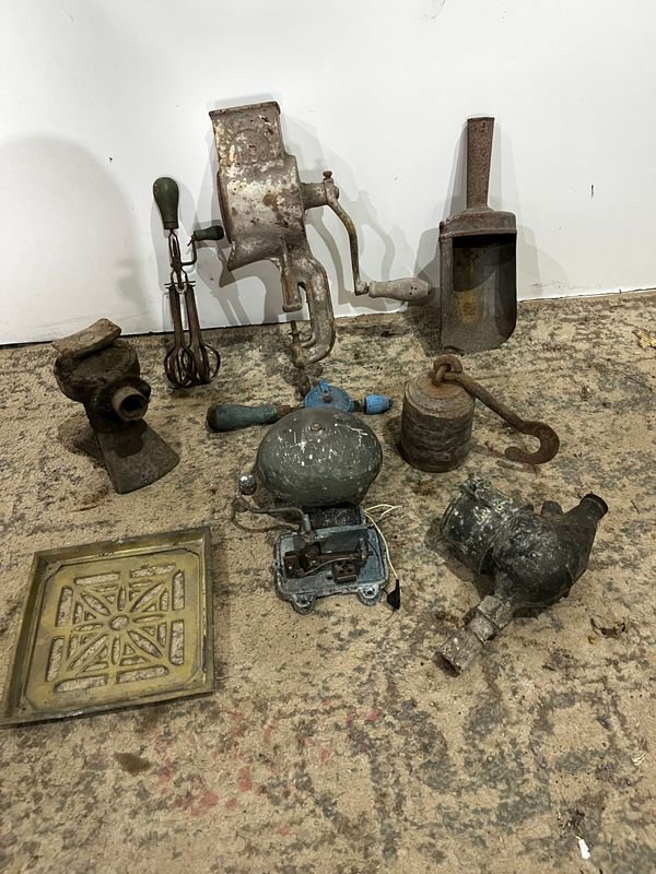 Lote anterior: Colección de herramientas y maquinaria antigua