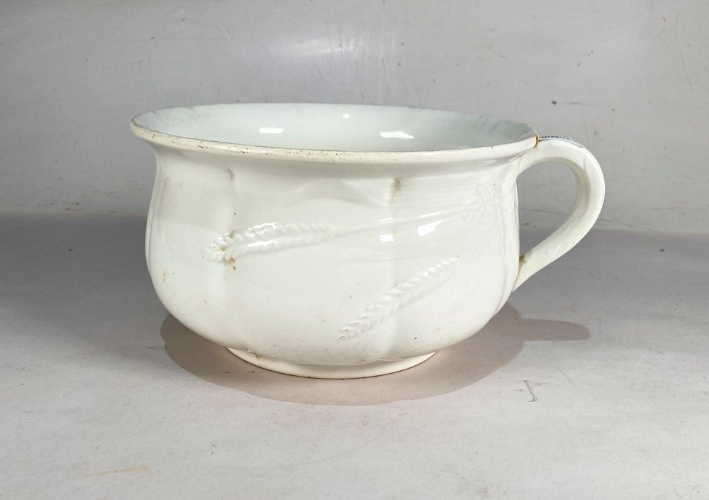 Bacinilla Antigua de Loza Villeroy & Boch "Espigas" con Relieve