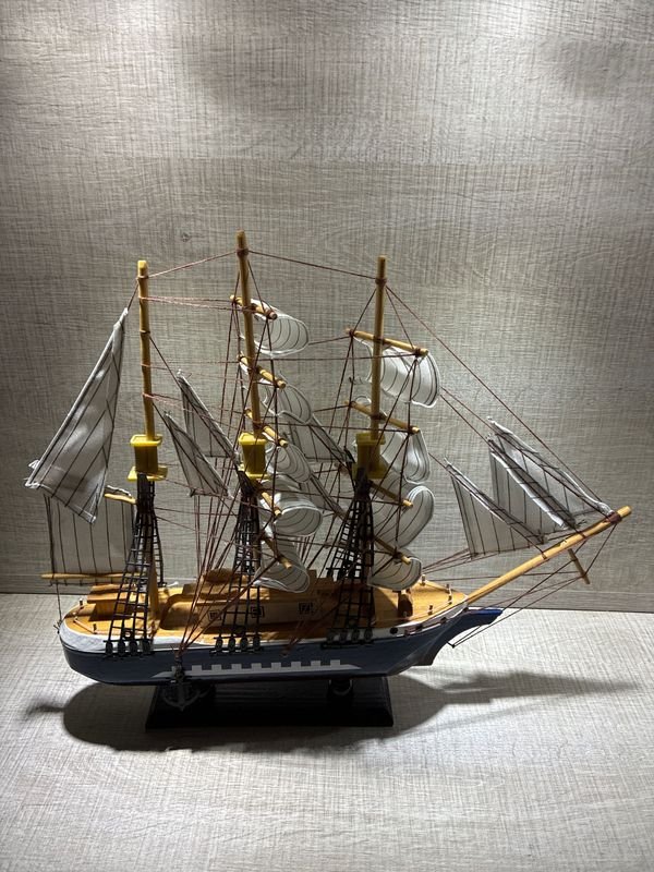 Modelo de barco a vela - imagen 2