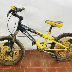 Lote anterior: Bicicleta Winner Rodado 20 "Twister" - Amarilla y Negra