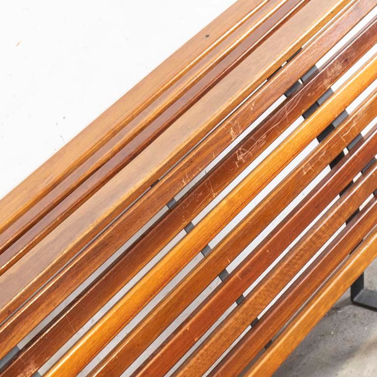 Banco de madera y metal para amurar - imagen 3