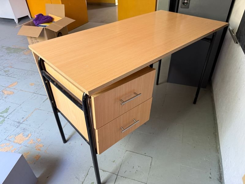Mueble de Melamina - Tabla con Cajones