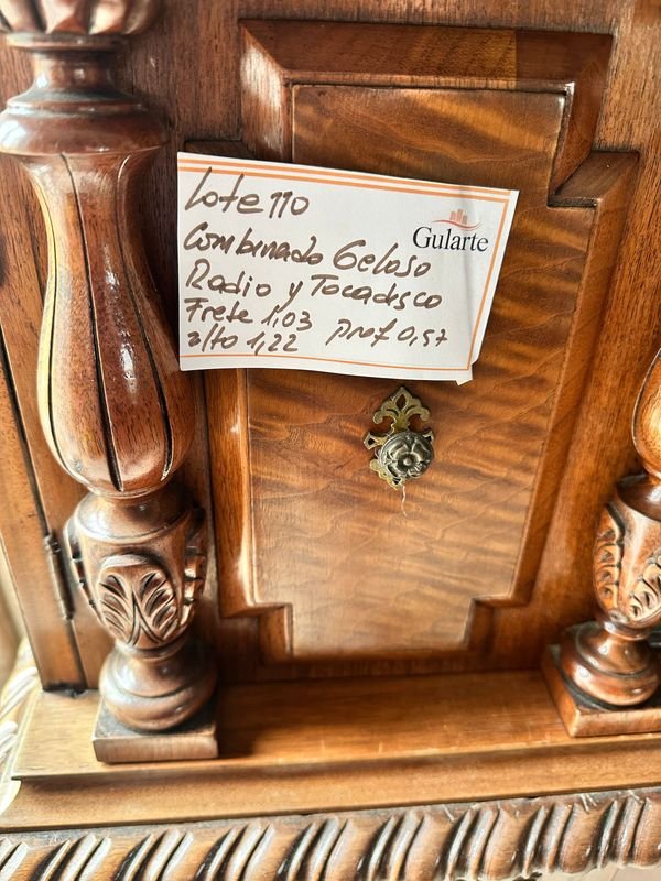 Gran Mueble Combinado con Radio y Toca Disco - imagen 16