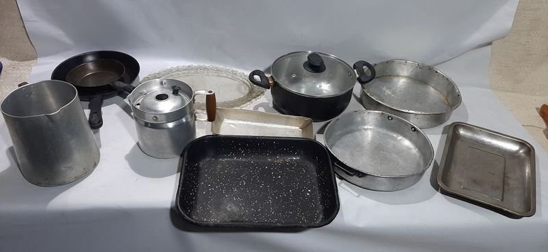 Lote de Utensilios de Cocina de Aluminio y Vidrio