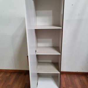 Placard Multiuso Blanco y Madera con Estantes Interiores - imagen 2