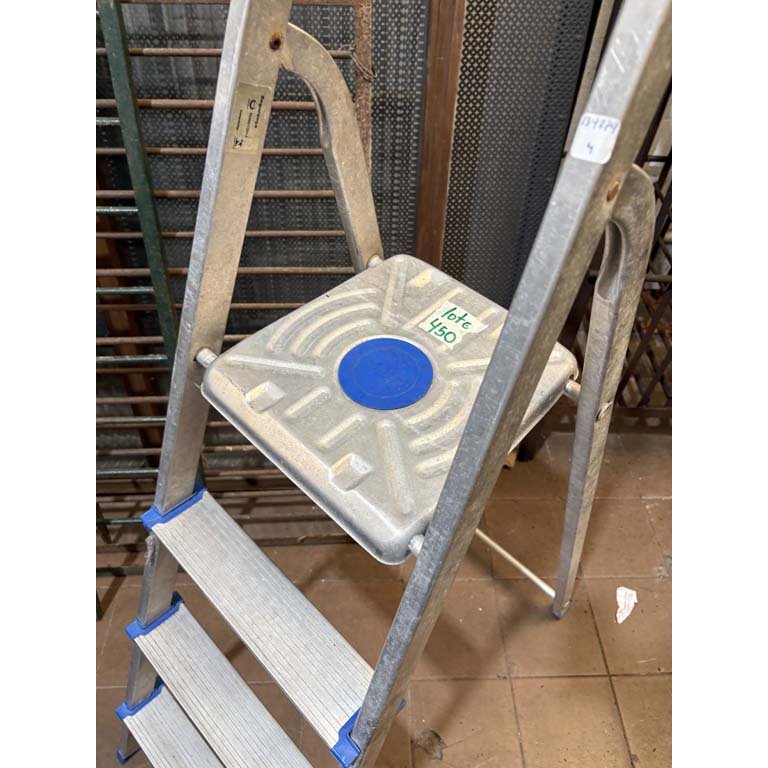 Item 2102413 - Image 1