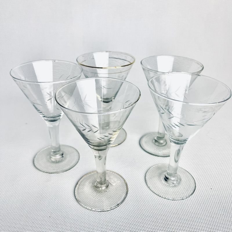 Copas para tragos antiguas talladas de excelencia