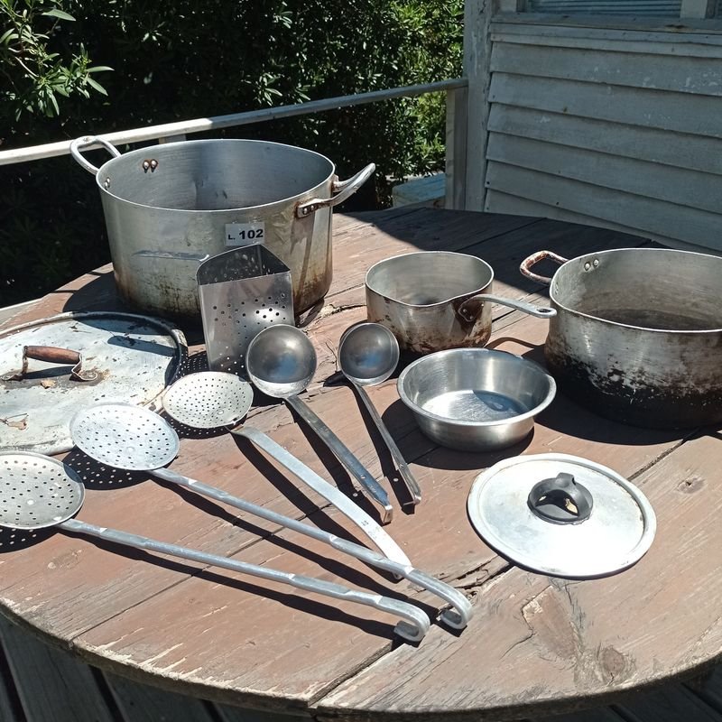 Utensilios de cocina en buen estado - imagen 3