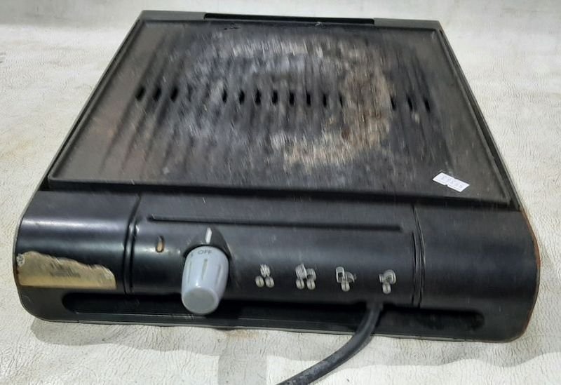 Lote anterior: Plancha eléctrica Philips de segunda mano
