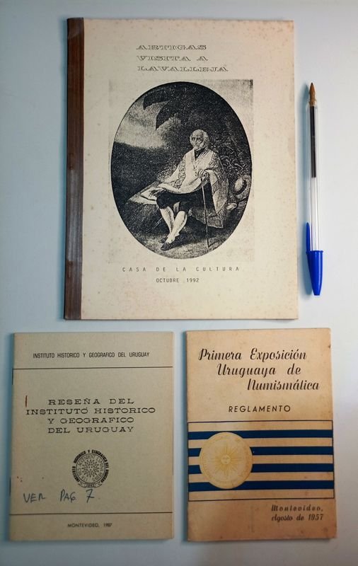 Lote de 3 publicaciones uruguayas: Artigas, Instituto Histórico y Geográfico, Numismática - imagen 1
