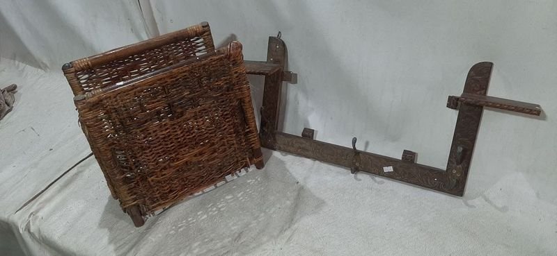 Lote siguiente: Wicker Basket con Armazones de Metal
