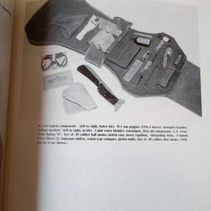 Libro "United States Combat Aircrew Survival Equipment" - Guía de Referencia Coleccionistas - imagen 8