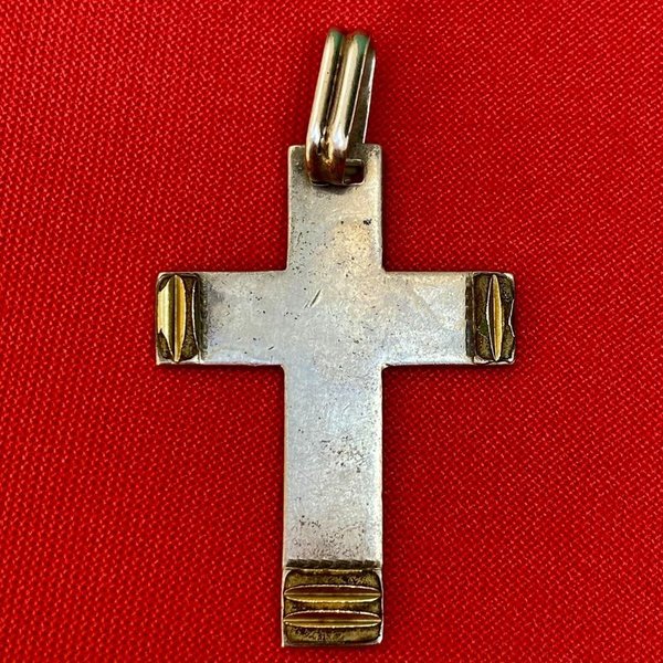 Cruz de plata con detalles en oro - imagen 1