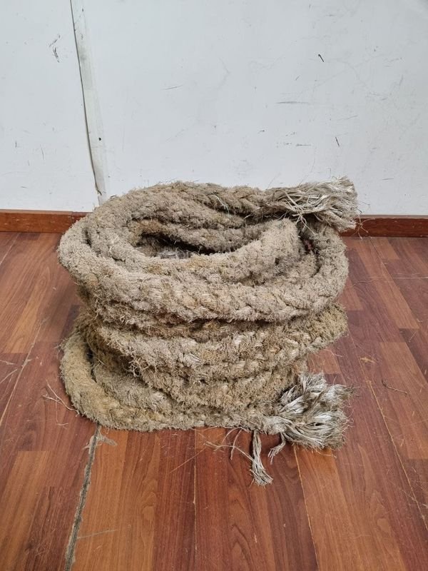Soga Gruesa de Fibra Natural Rústica - 14.5 Metros