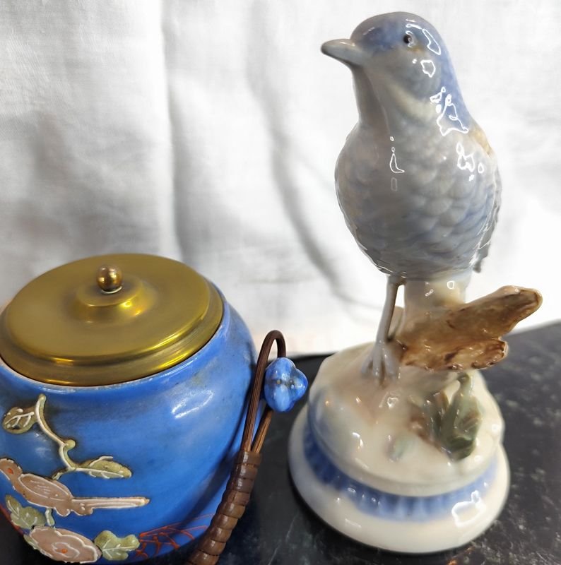 Figura de pajarito en porcelana alemana y accesorios - imagen 3