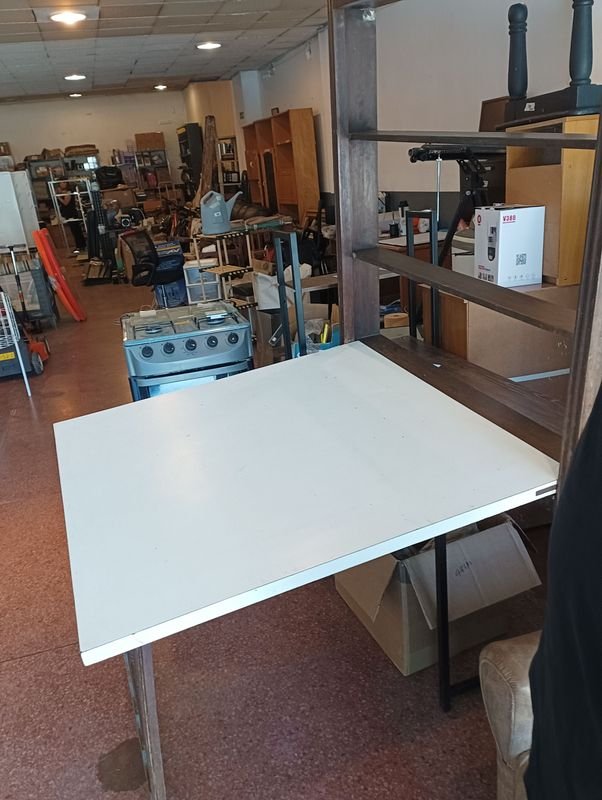 Mesa bar antiguo de comedor plegable: Un artículo único y raro - imagen 3