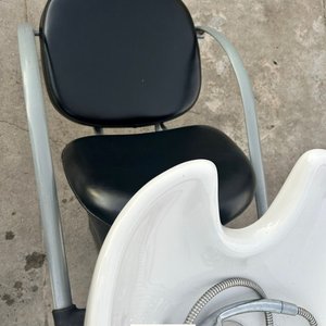 Pileta de Peluquería con Asiento de Cuerina Negra - imagen 4