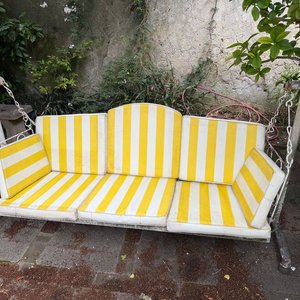 Hamaca de Jardín de Hierro con Cojines Rayados - imagen 4