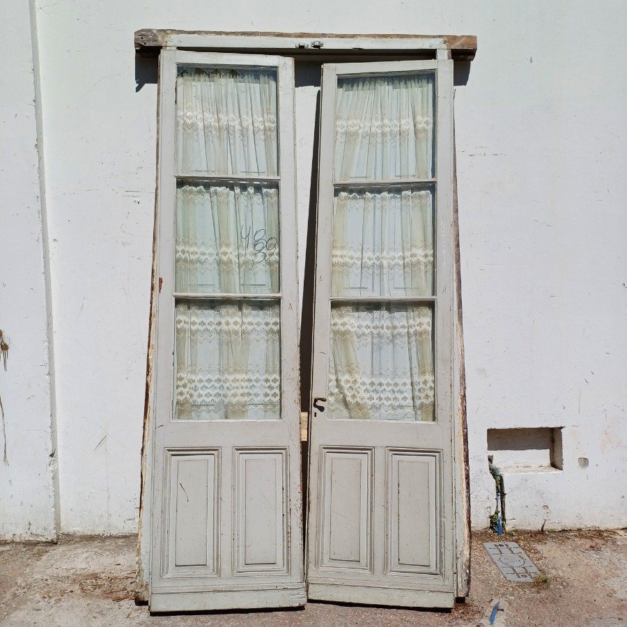 Item 16679 - Image 0