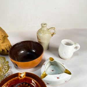 Lote de Adornos Vintage: Centro, Florero, Ceniceros, Jarra y Más - imagen 3