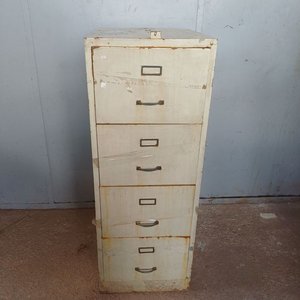 Lote anterior: Fichero Metálico Beige de 4 Cajones con Manijas