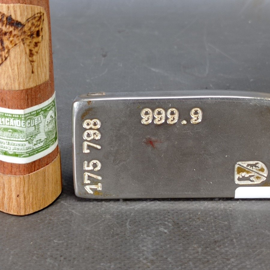 Encendedor y estuche para habano Romeo y Julieta - imagen 5