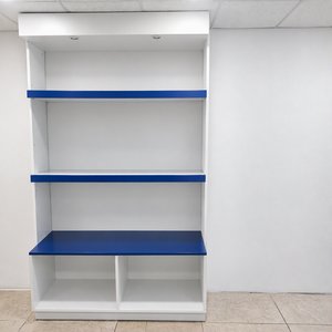 Estantería de comercio con luces arriba con 2 estantes removibles y capacidad de hasta 8 estantes - imagen 1