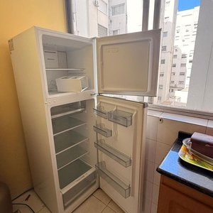 Lote anterior: Heladera Panavox BC-33 con Freezer, Clase A