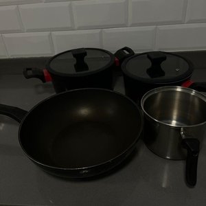 Set de 4 Ollas Bugatti Usadas - imagen 3