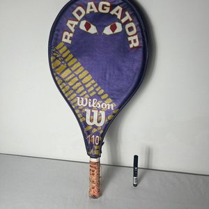 Raqueta de Tenis Wilson Radagator 110 con Funda - imagen 6