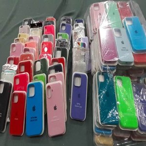 Lote siguiente: Fundas para iPhone de Silicona y Plástico