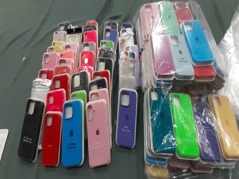 Fundas para iPhone de Silicona y Plástico