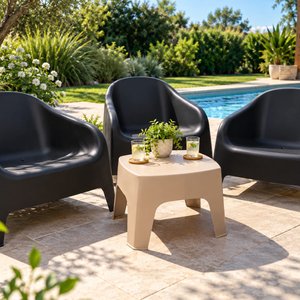 Juego de 3 Sillones Skarpo Negros y Mesa Auxiliar Beige de PVC para Exterior - imagen 1