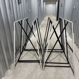 Estructuras Metálicas Porta Cartel con Base de Pie - imagen 2