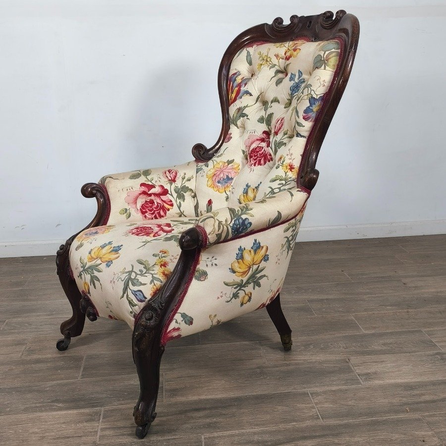 Sillón victoriano de estilo clásico con tapizado floral - imagen 8